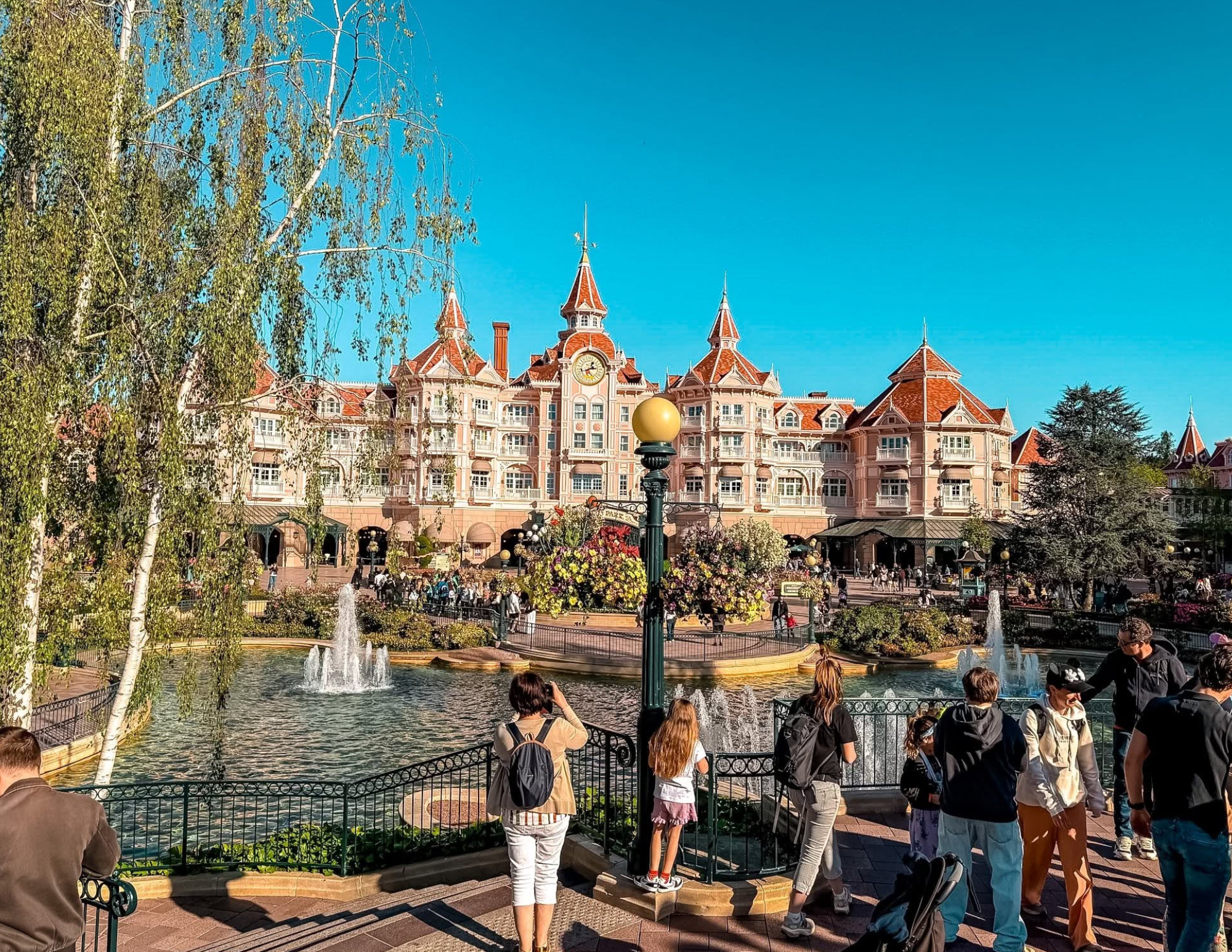 Disneyland Paris Guide.png